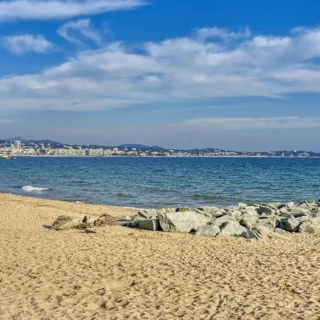 Les Rives Latines-4 By Interhome شقة