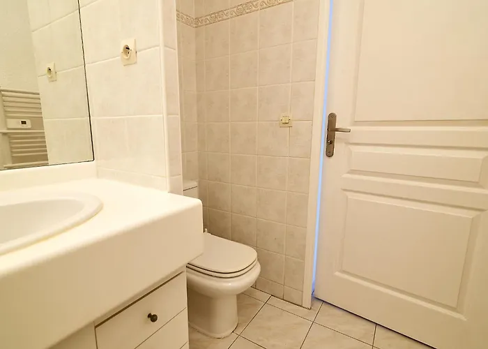 Διαμέρισμα Les Rives Latines-4 By Interhome Fréjus