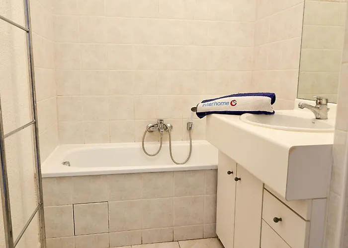 Daire Les Rives Latines-4 By Interhome