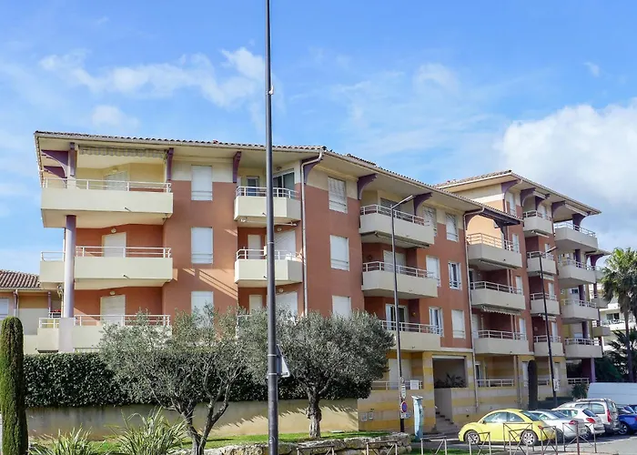 Les Rives Latines-4 By Interhome *